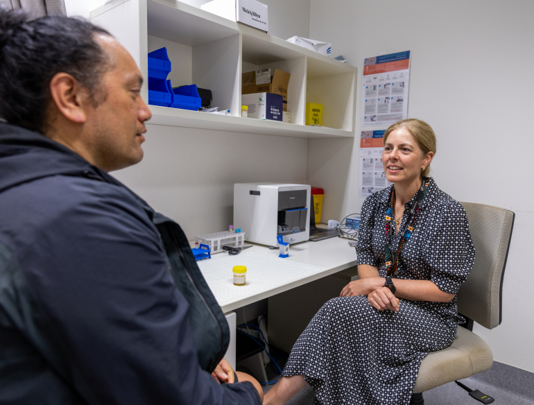 Dr Louise Causer is a medical epidemiologist and one of the lead researchers implementing the First Nations Molecular Point-of-Care Testing Program at the Kirby Institute.