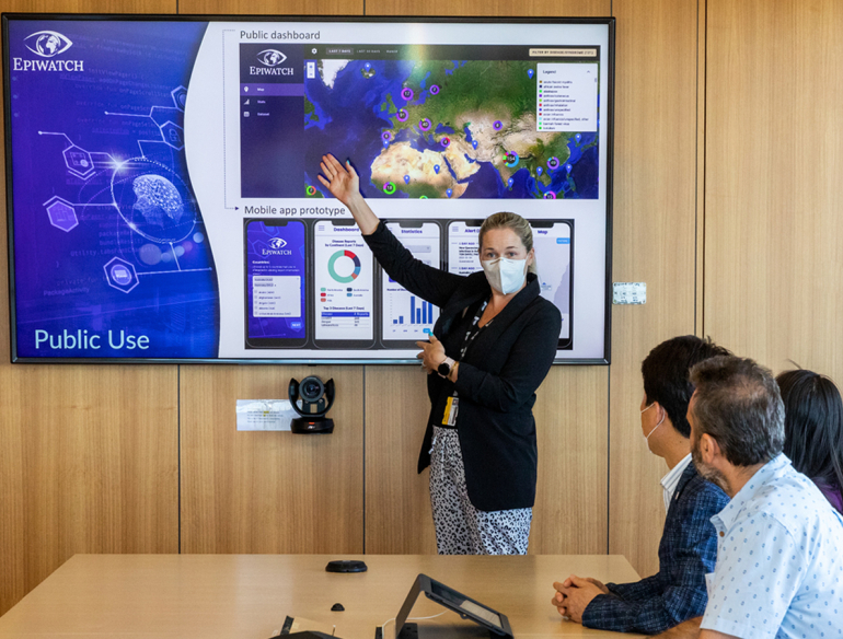 EPIWATCH team demonstrating software