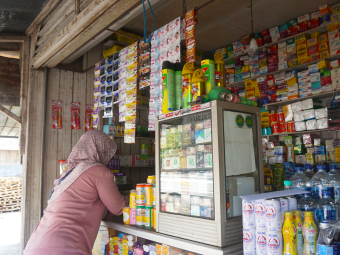 A community drug store, pharmacy in Indonesia. Credit: Kirby Institute.